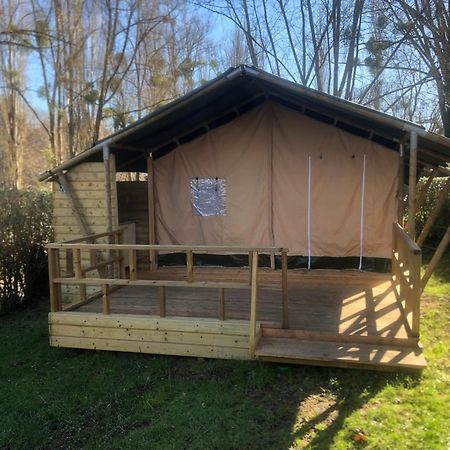 Camping Du Pont De St Gal Saint-Gal-sur-Sioule Екстериор снимка