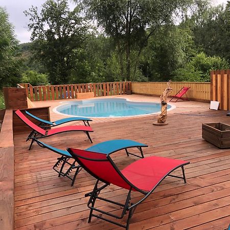 Camping Du Pont De St Gal Saint-Gal-sur-Sioule Екстериор снимка