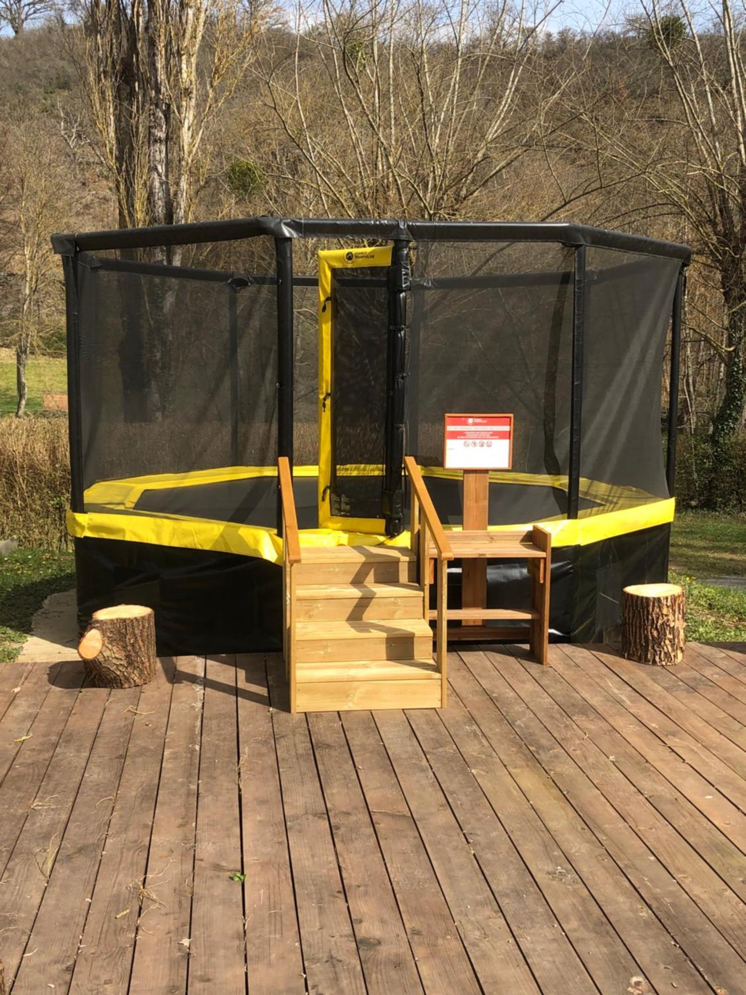 Camping Du Pont De St Gal Saint-Gal-sur-Sioule Екстериор снимка